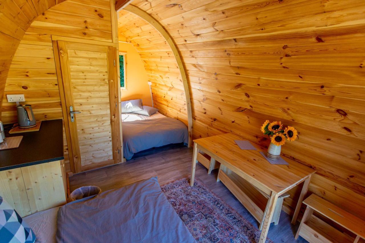 Hotel The Woolpack Glamping Maidstone Exterior foto