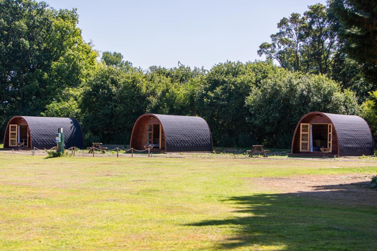 Hotel The Woolpack Glamping Maidstone Exterior foto